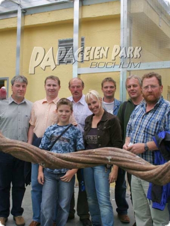 Parrot Park exclusively experience guided tour