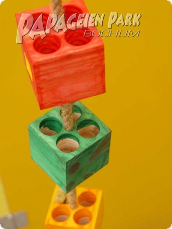 Foraging cubes - medium